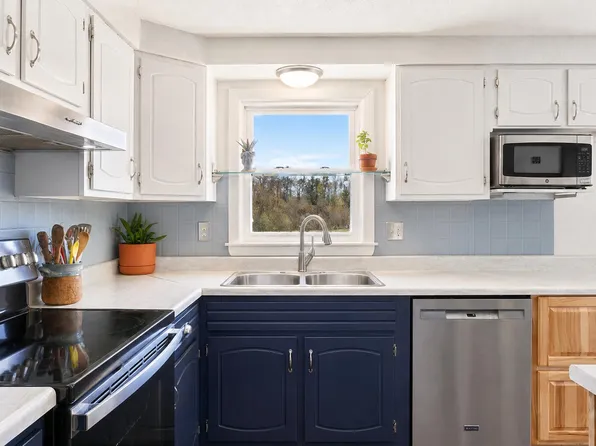 174 Mckenney Road, Saco, ME 04072