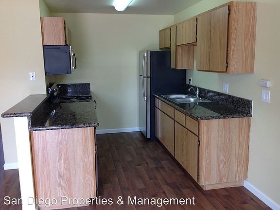3rd image of 208 1/2 Willie James Jones Ave APT 11