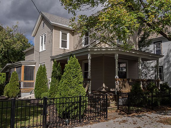 5th image of 10 John St
