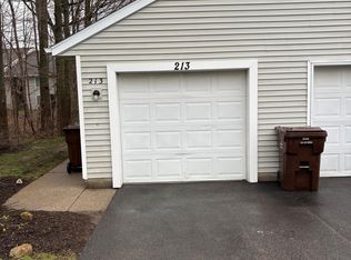 213 Hunters Ln NE #21, Rockford, MI