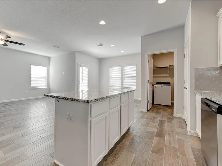 10716 Timber Brook Pass — Photo 7