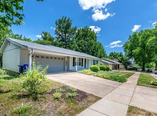 749 Foxwick Dr, Ballwin, MO