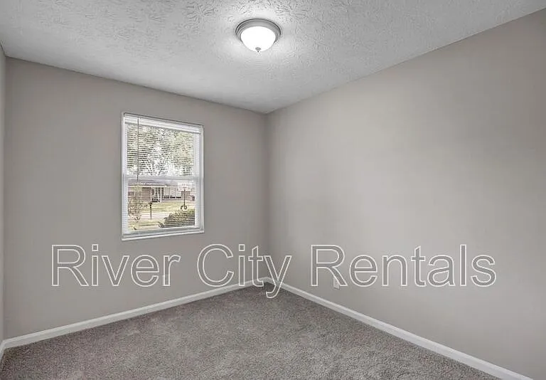 743 Trambley Dr E — Photo 19