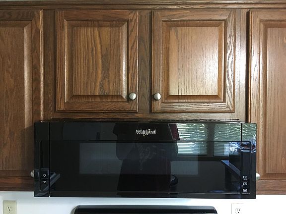 Low profile microwave