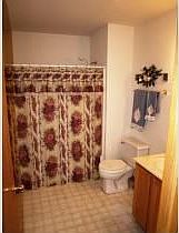 5th image of 1335 Frank St
