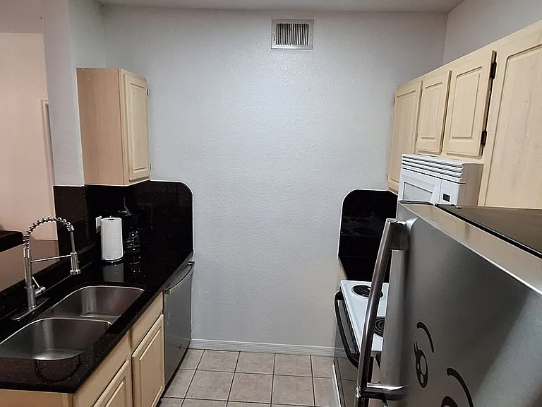 8927 Legacy Ct #20-201 — Photo 7