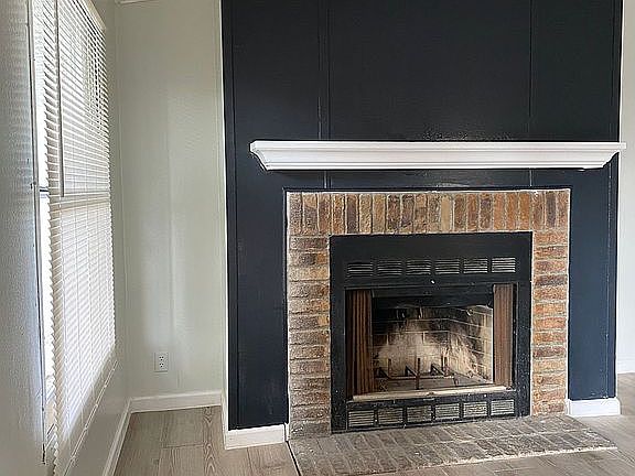 4th image of 464 Monterey Dr