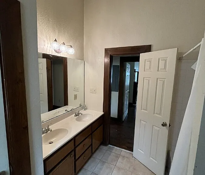 904 E Duffy St #A — Photo 19