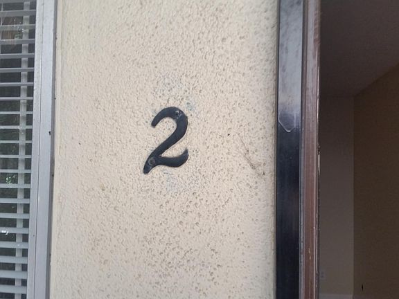2nd image of 4665 Cherokee Ave APT 2