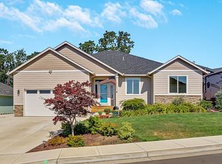 545 NW Hillcrest Dr, Dallas, OR 97338