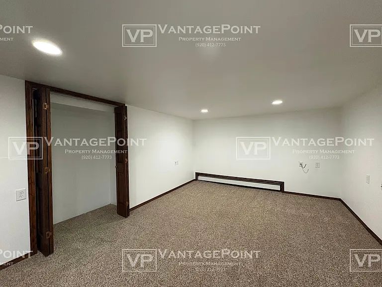 1713 Edgehill Dr — Photo 15