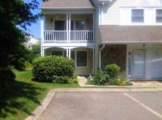 14 Burnham Ct, Fishkill, NY 12524