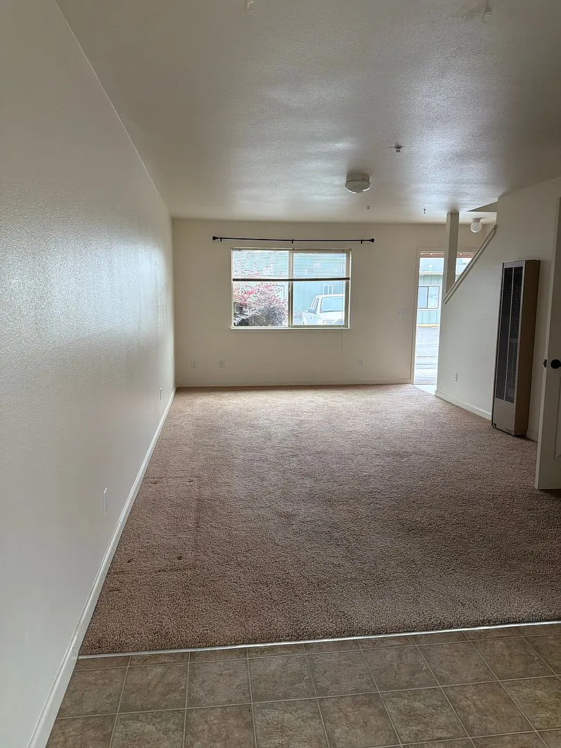 McKinleyville Townhouse — Photo 4