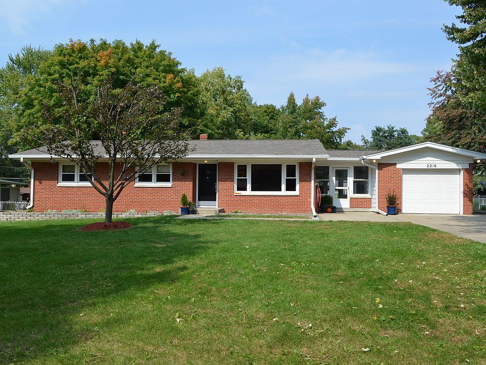 1st image of 2216 Lee Dr