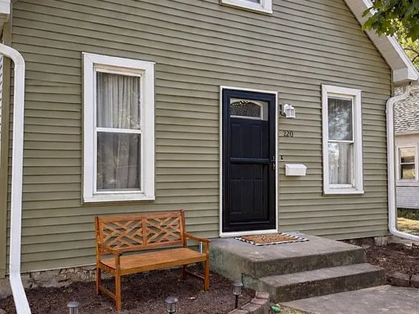 220 Summer St, West Burlington, IA 52655