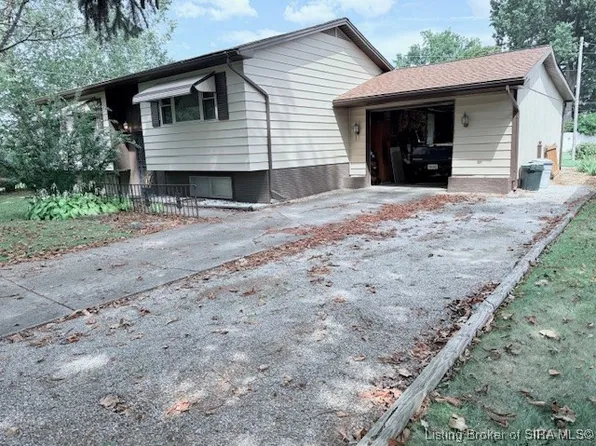 638 Georgian Avenue, Sellersburg, IN 47172