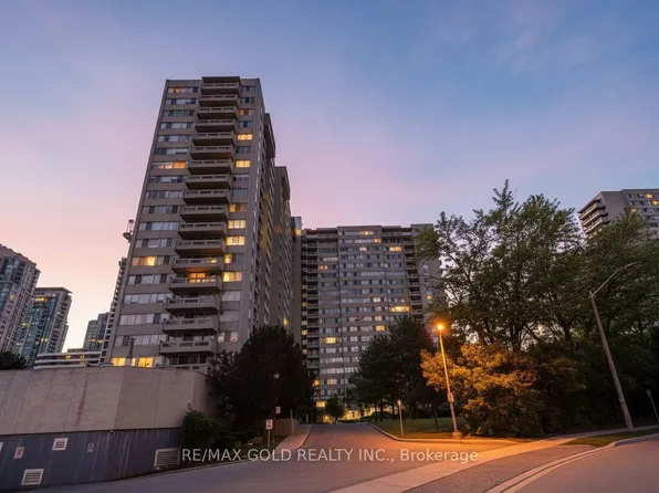 3590 Kaneff Cres #1913, Mississauga, ON L5A 3X3