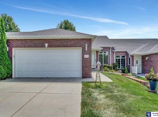 2825 Porter Ridge Rd, Lincoln, NE 68516