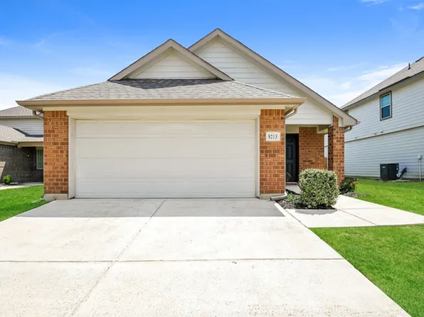 8213 Camellia Tree Ct, Fort Worth, TX 76123