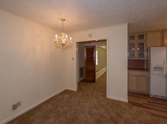 4th image of 3030 Wier Dr