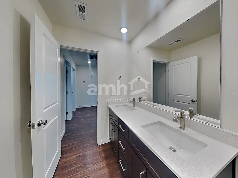 9428 W Shumard St — Photo 16
