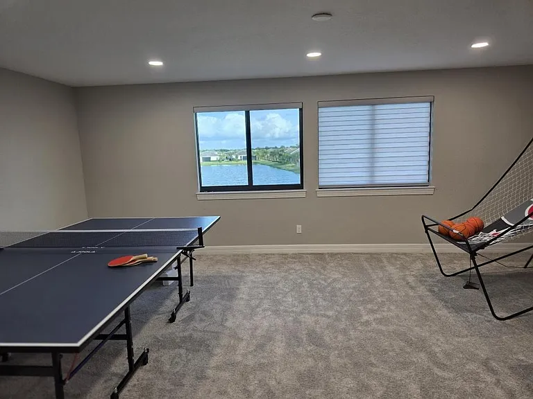 527 SE Vallarta Dr — Photo 50
