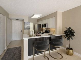2228 N Cypress Bend Dr APT 407, Pompano Beach, FL 33069