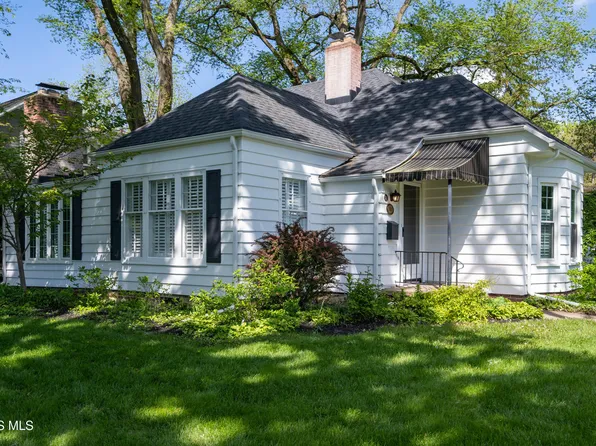 528 Elm St, Perrysburg, OH 43551