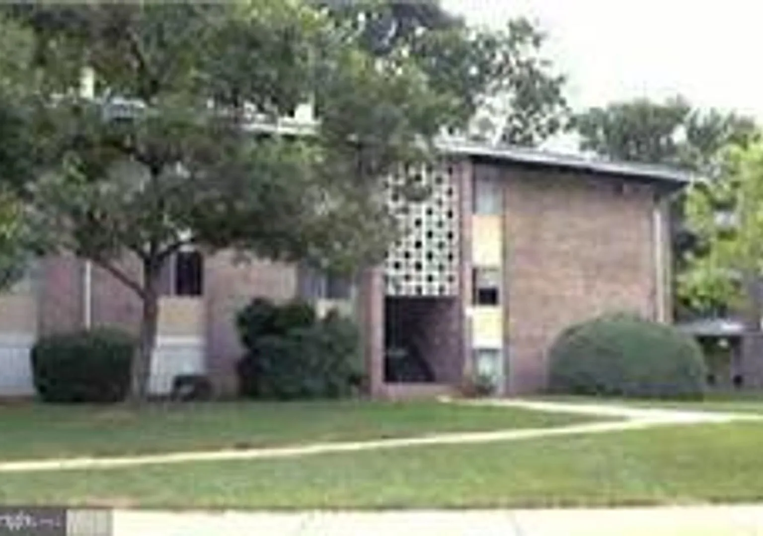 512 Wilson Bridge Dr — Photo 1