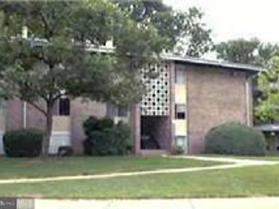512 Wilson Bridge Dr #B-2