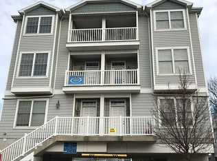 102 10th St #B, Ocean City, MD