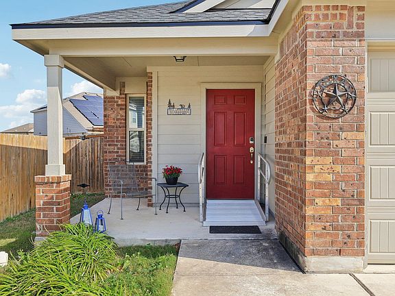 2nd image of 524 Shimek St #15A