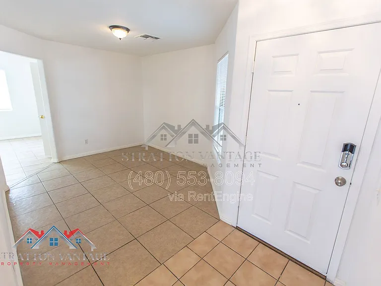 5706 N 74th Dr — Photo 8
