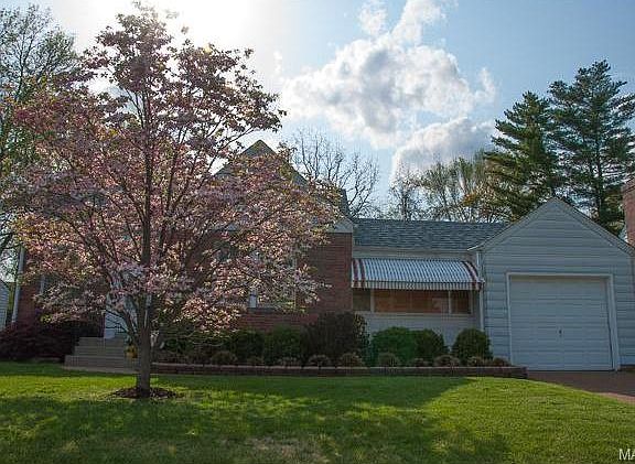 3rd image of 9415 Brenda Ave