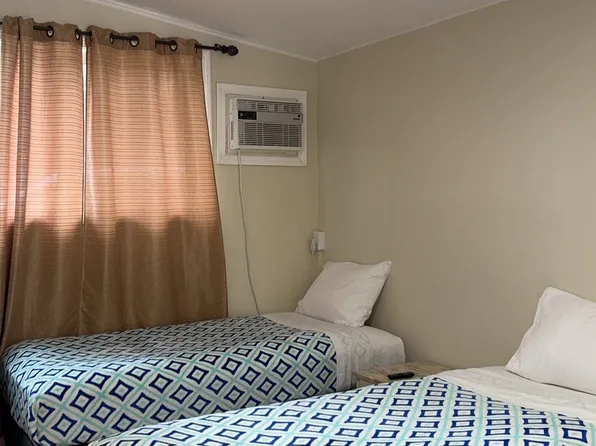 228 Liliuokalani Ave #7, Honolulu, HI 96815