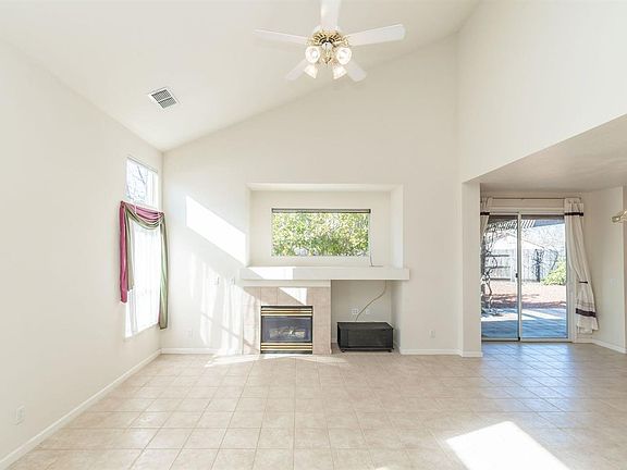 5th image of 1375 Kerslake Cir