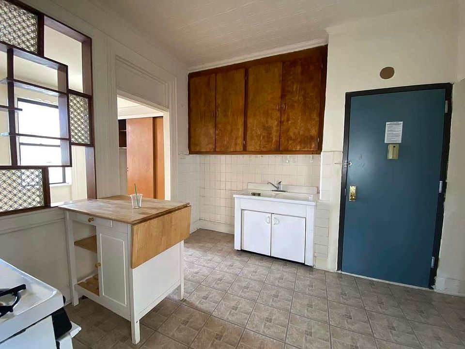1st image of 348 E 62nd St APT 6