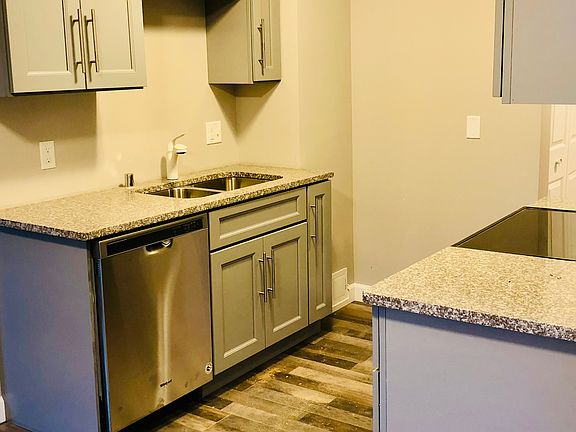 3rd image of 111 Ashberry Ln