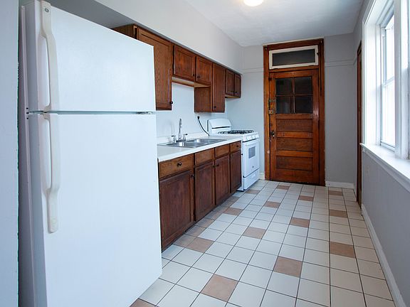 5th image of 1512 E 77th St #3