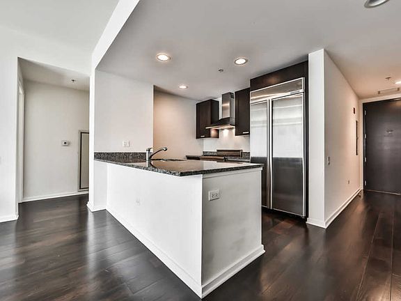 4th image of 240 E Illinois St APT 1803