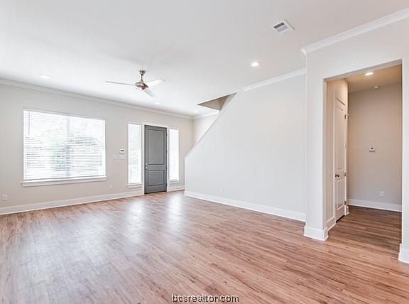 4th image of 400 Nimitz St #A