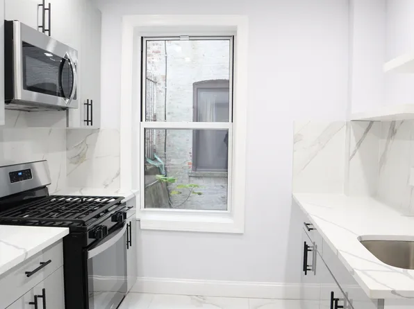 66 Romaine Avenue image 6 of 50