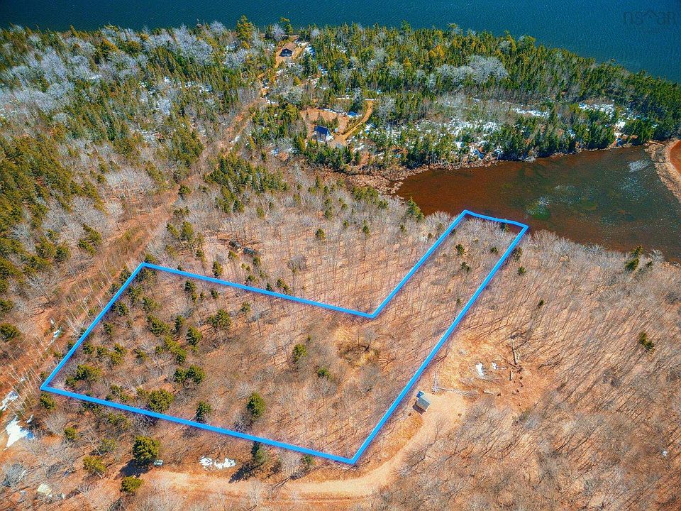 1st image of 8 Private Rd