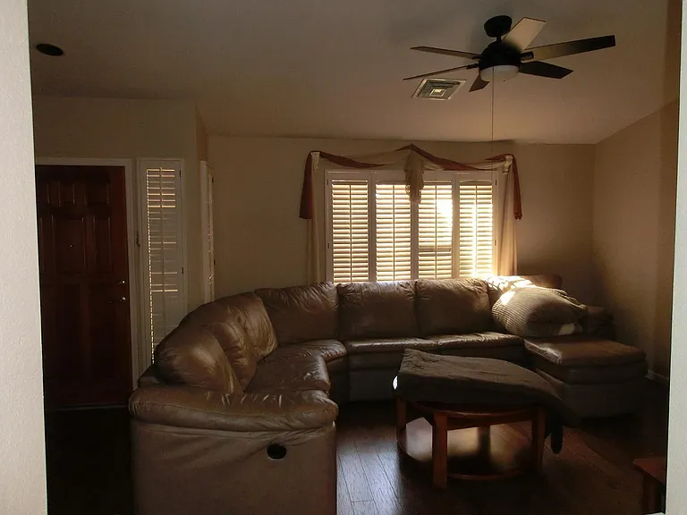 8646 W Rockwood Dr — Photo 5