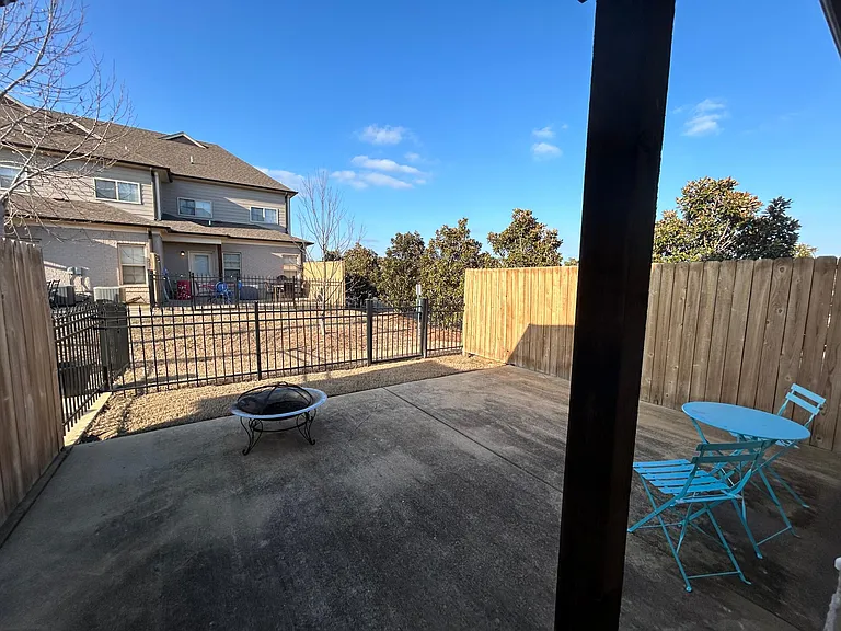 103 Farm View Dr #208 — Photo 11