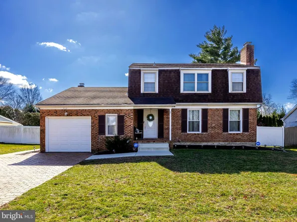 712 Somerdale Rd, Somerdale, NJ 08083