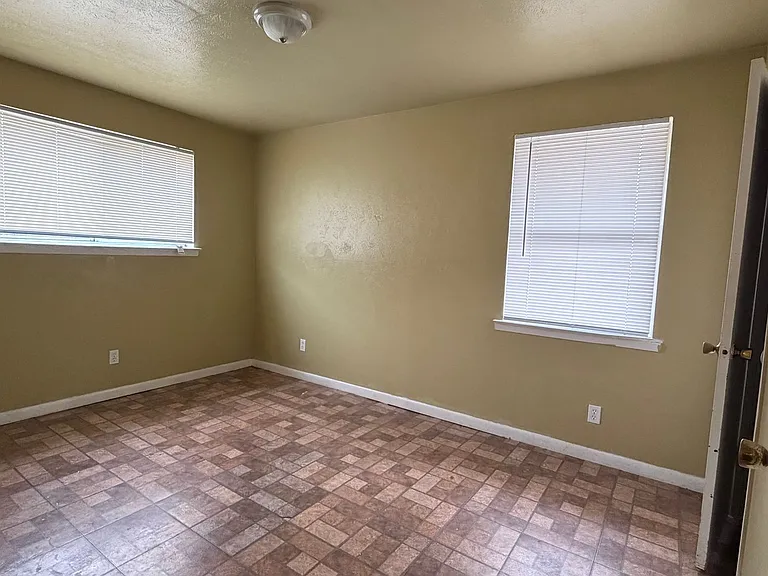 Pleasun Apartments — Photo 12