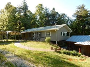 410 Evans Rd, Hendersonville, NC 28739