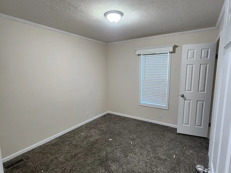 Belle Villa Lake — Photo 25
