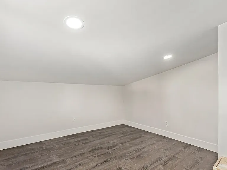 3402 E Virginia Ave — Photo 9